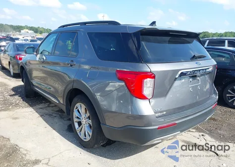 2022 Ford Explorer Xlt z USA, uszkodzony, nr VIN 1FMSK7DH8NGC51189